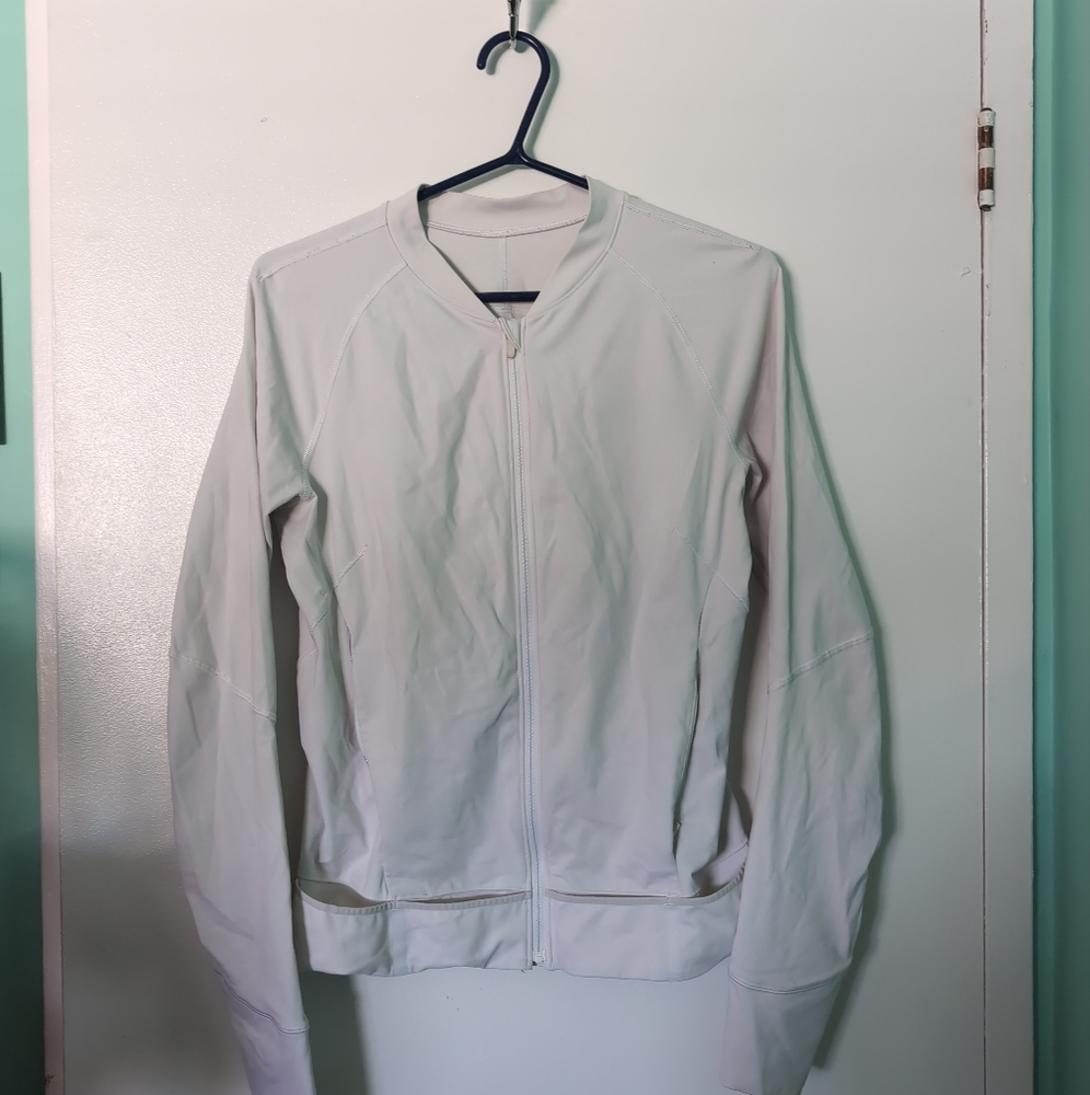 🍁Lululemon Nulux UV Protective Running White Jacket/ Ptp 18.5